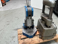 Metalkraft akm 100 t ponsmachine - afbeelding 2 van  5