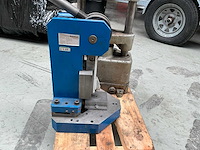 Metalkraft akm 100 t ponsmachine - afbeelding 3 van  5