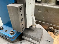 Metalkraft akm 100 t ponsmachine - afbeelding 4 van  5