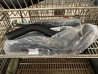 Metallic tube bent (4x) - afbeelding 1 van  7