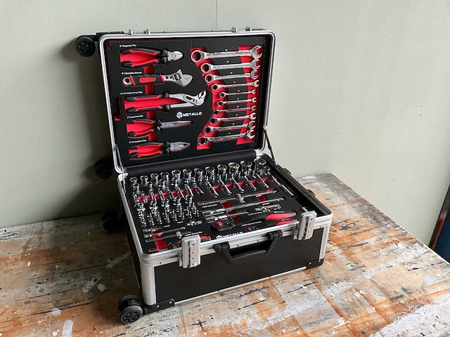 Metallo meta 202w gereedschapskoffer gevuld - afbeelding 1 van  11