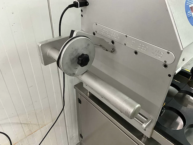 Metalpack - t 325 v/g - traysealmachine - afbeelding 4 van  7