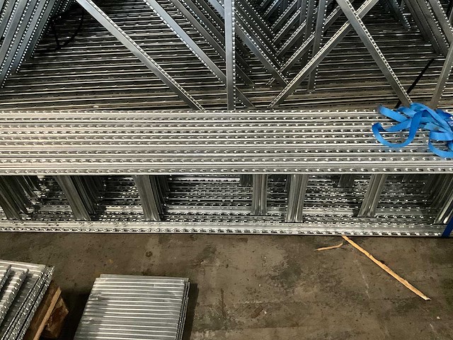 Metalsistem - legbordstelling 10 meter - afbeelding 3 van  4