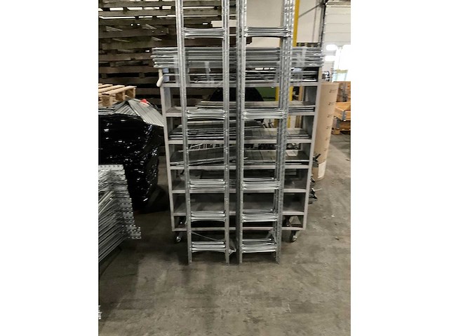 Metalsistem s1 legbordstelling (250cm hoog) - afbeelding 1 van  2