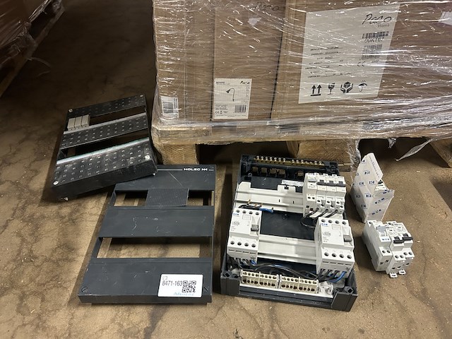 Meterkast en meterkast componenten eaton - afbeelding 1 van  6