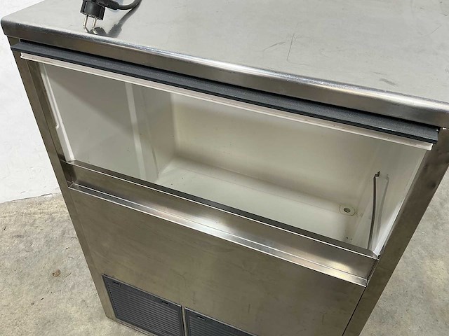 Metos - gb 1555a - ijsblokjesmachine - afbeelding 4 van  5