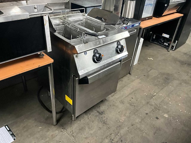 Metos 7319/10fre friteuse - afbeelding 1 van  10