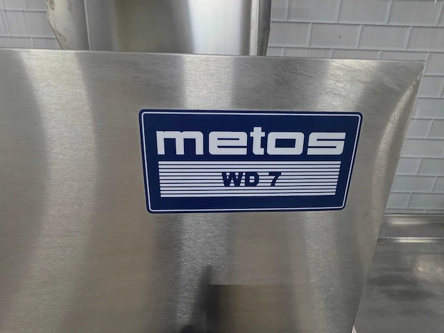 Metos by rhima - wd-7 - korvenvaatwasmachine compleet met rvs aan en afvoertafel - afbeelding 4 van  18