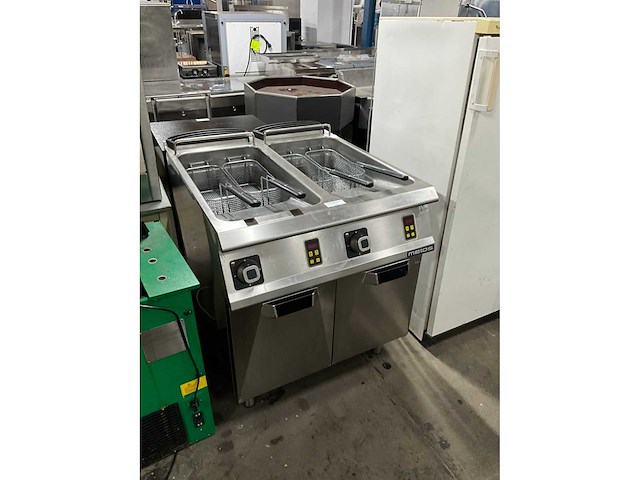 Metos d9422/10 frem dubbele friteuse - afbeelding 5 van  12