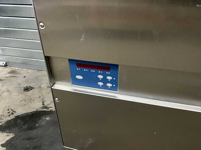 Metos hood 130 el korvenvaatwasmachine - afbeelding 4 van  7