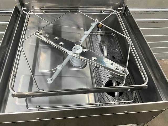 Metos hood 130 el korvenvaatwasmachine - afbeelding 6 van  7