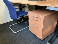 Metra en steelcase werkplek (3x) - afbeelding 4 van  15
