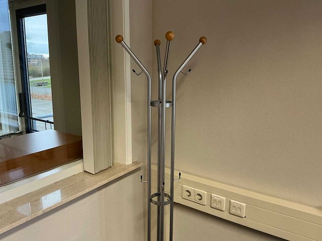 Metra en steelcase werkplek (3x) - afbeelding 7 van  15