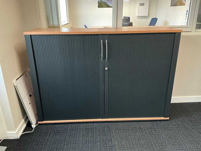 Metra en steelcase werkplek (3x) - afbeelding 2 van  13