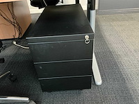 Metra en steelcase werkplek (4x) - afbeelding 14 van  16