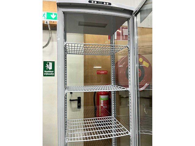 Metro gbc3279 gebaksvitrine - afbeelding 4 van  5