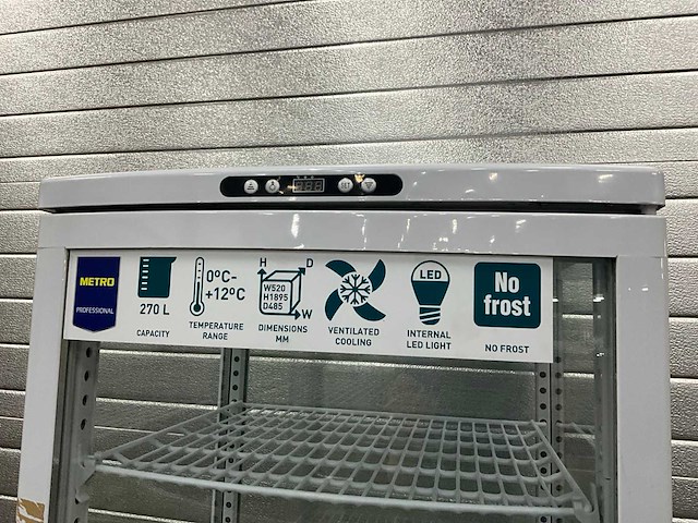 Metro ggc 3270 mobiele glasdeurkoelkast - afbeelding 8 van  11