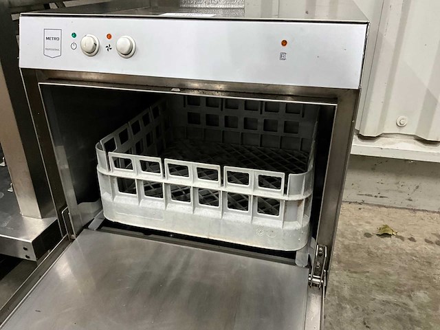 Metro ggw1040e glazenspoelmachine - afbeelding 2 van  2