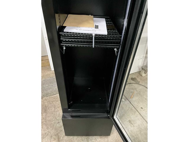 Metro gsc2133b smalle glasdeurkoelkast - afbeelding 7 van  8