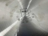 Metro rvs pan met deksel - afbeelding 5 van  6