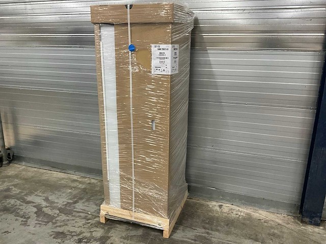 Metro therm 084145 lucht/water warmtepomp, split shk200s-6 hydrauliektower split koelen/verwarmen/tapwater - afbeelding 1 van  5