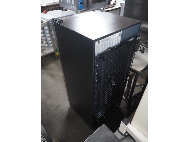 Metro - afbeelding 3 van  8