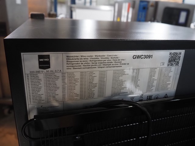 Metro - afbeelding 7 van  8