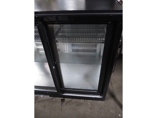 Metro - afbeelding 3 van  6