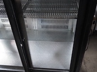 Metro - afbeelding 3 van  6