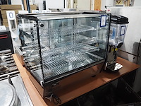 Metro - afbeelding 1 van  8