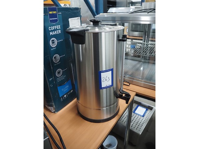 Metro - afbeelding 1 van  7