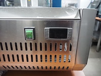 Metro - afbeelding 5 van  7