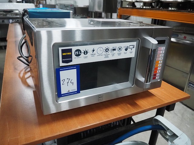 Metro - afbeelding 1 van  6