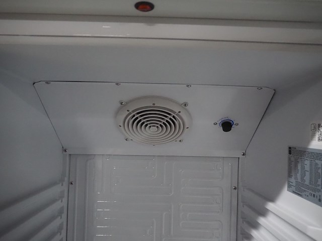 Metro - afbeelding 6 van  7