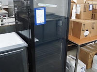 Metro - afbeelding 1 van  5