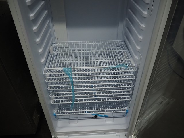 Metro - afbeelding 6 van  9