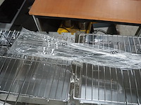 Metro - afbeelding 4 van  5