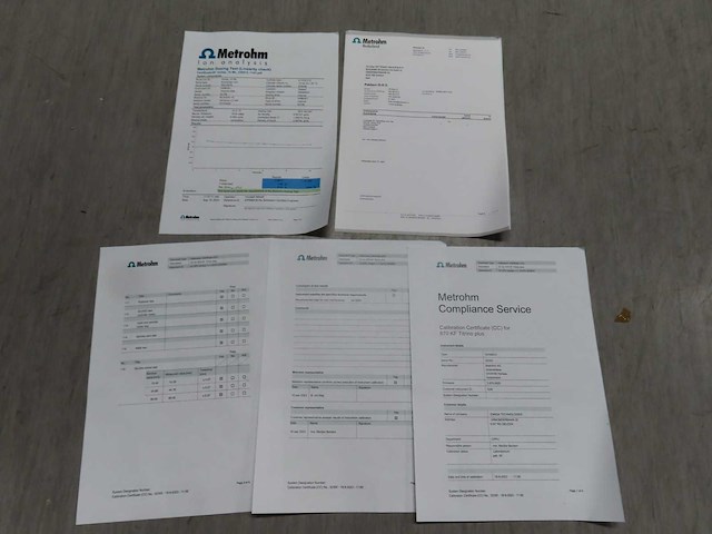 Metrohm - 870 kf titrino plus - titrator - afbeelding 1 van  14