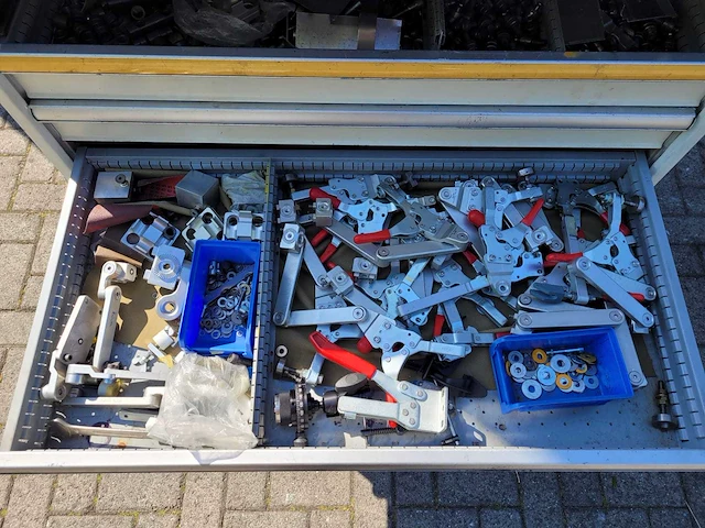 Metrologie-armatuur set inclusief kasten met onderdelen en gereedschap - afbeelding 45 van  109