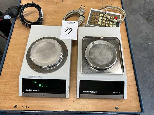 Mettler pm300 en pm46 precisieweegschaal (2x) - afbeelding 1 van  5