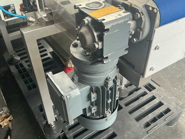 Mettler toledo v4-compact metaal detector - afbeelding 5 van  16