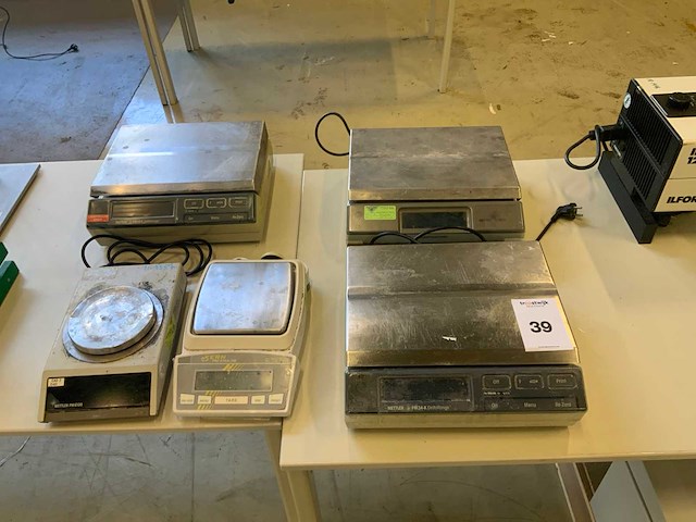 Mettler weegschaal (5x) - afbeelding 1 van  5