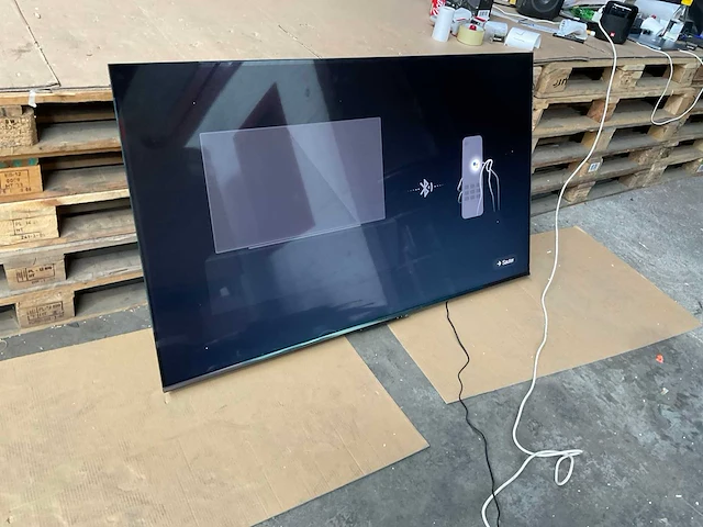 Metz 65 inch 65mqd7500z televisie - afbeelding 2 van  9