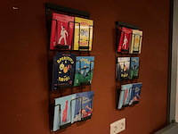 Meubel met kaarthouders en kaarsjes - afbeelding 5 van  14