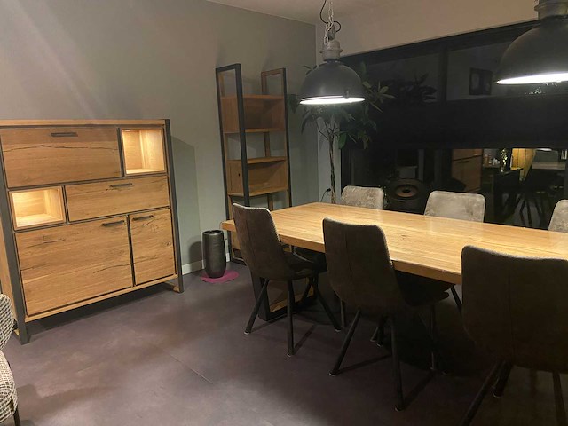 Meubel set - tafel - kast 2x - afbeelding 1 van  4