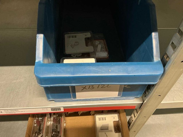Meubelbeslag / bevestigingsmaterialen - afbeelding 2 van  32