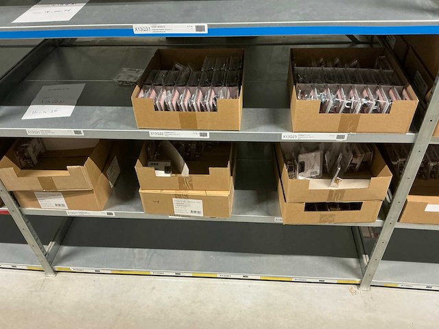 Meubelbeslag / bevestigingsmaterialen - afbeelding 20 van  32