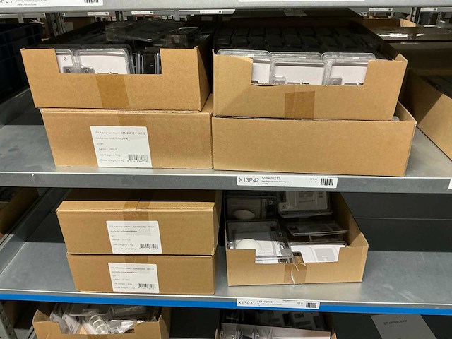 Meubelbeslag / bevestigingsmaterialen - afbeelding 22 van  32