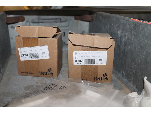 Meubelmontagematerialen waaronder scharnieren, ladegeleiders, val/klapscharnieren, plankendragers, wieltjes... - afbeelding 14 van  16