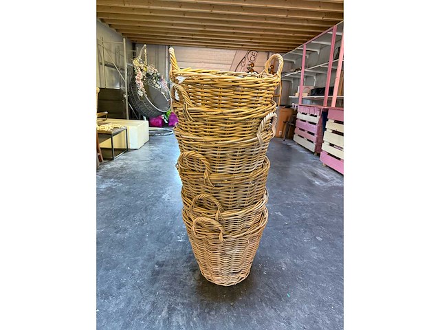 Meubels en verlichting: pieter porters, riviera maison,… - afbeelding 11 van  22